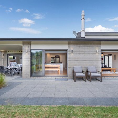 Sun Seekers Lookout - Whitianga Holiday Home Exterior photo