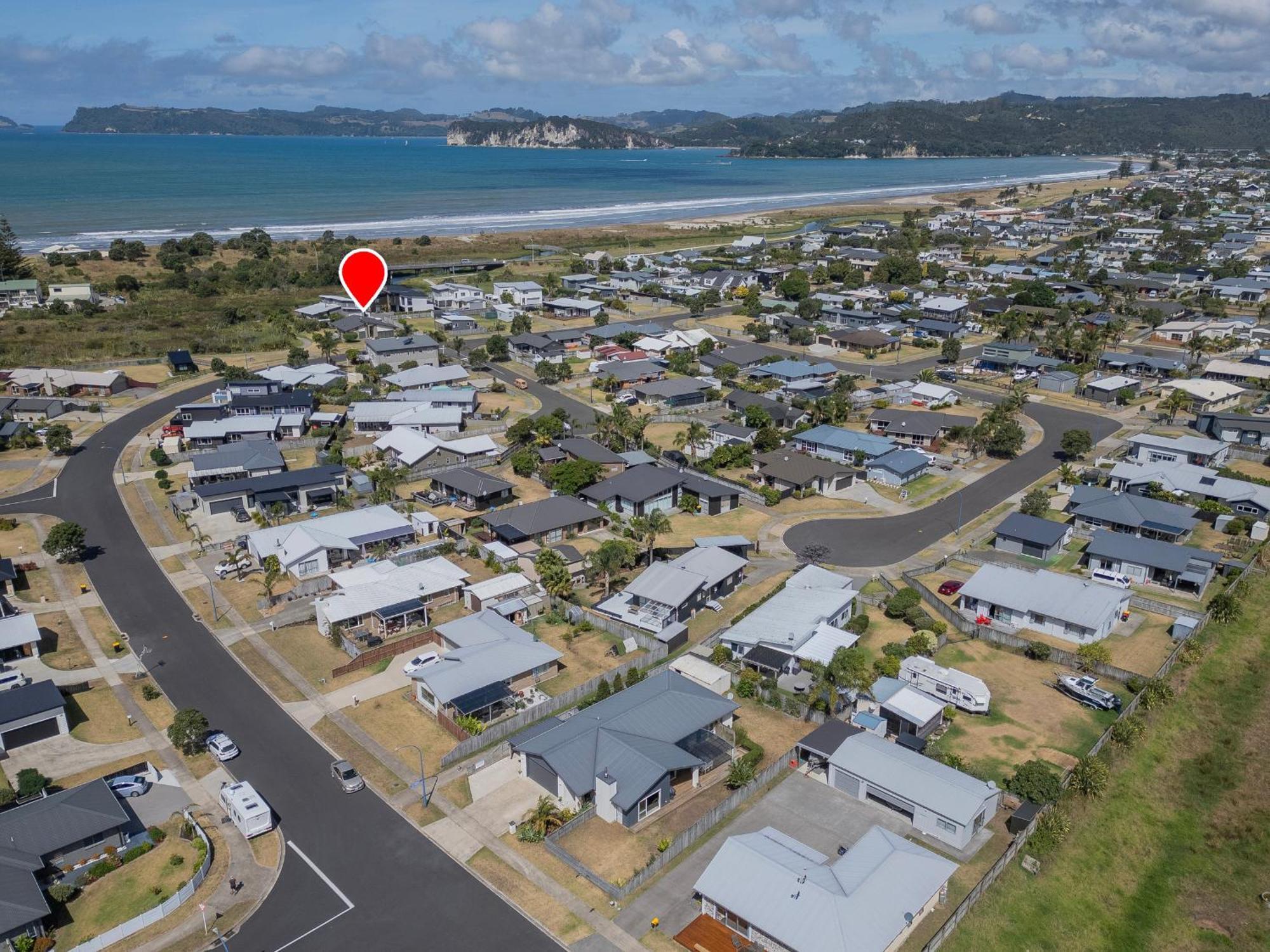 Sun Seekers Lookout - Whitianga Holiday Home Exterior photo